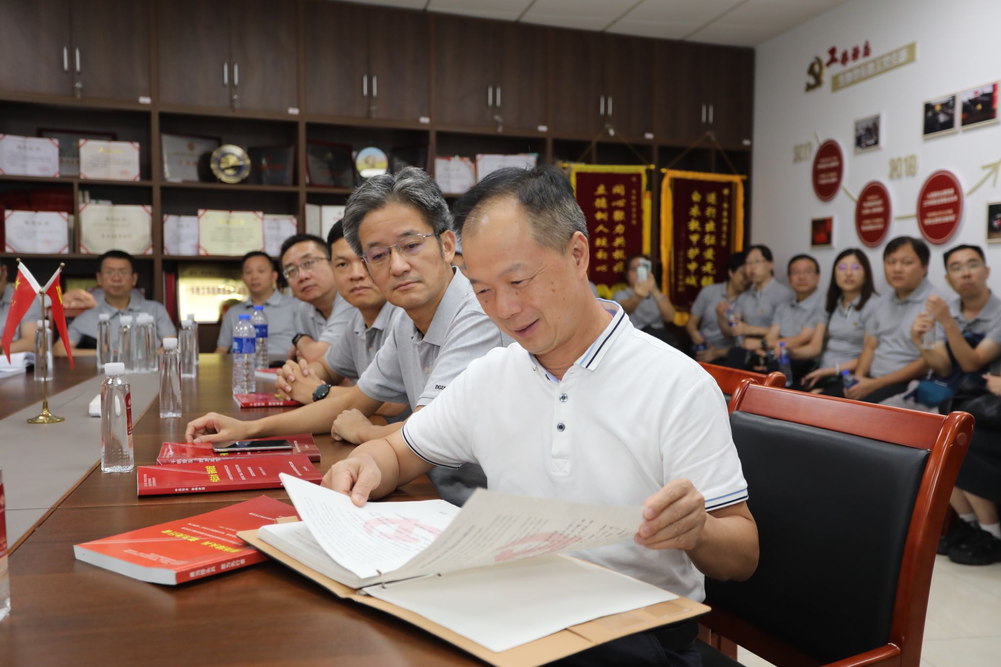 我校“双带头人”教师党支部书记暨组织员培训班在上海交大举办