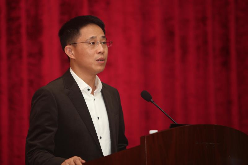 成洪波书记强调坚持立德树人是学生工作的根本要求和任务